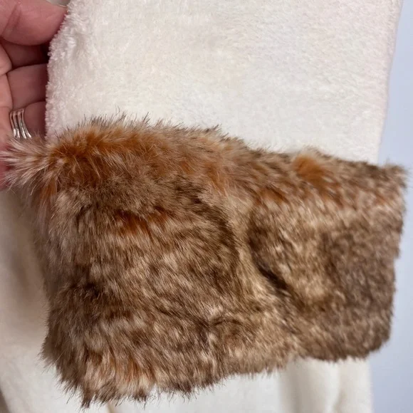 Pottery Barn Ombré Cream & Brown Faux Fur Trim Women’s Plush Bath Robe M - Picture 6 of 13